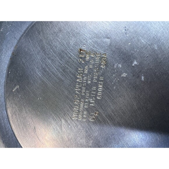 Presto Vtg 4 Quart Pressure Cooker Aluminum Harvest Yellow Model 02 PCA4H 4175 - Picture 10 of 11